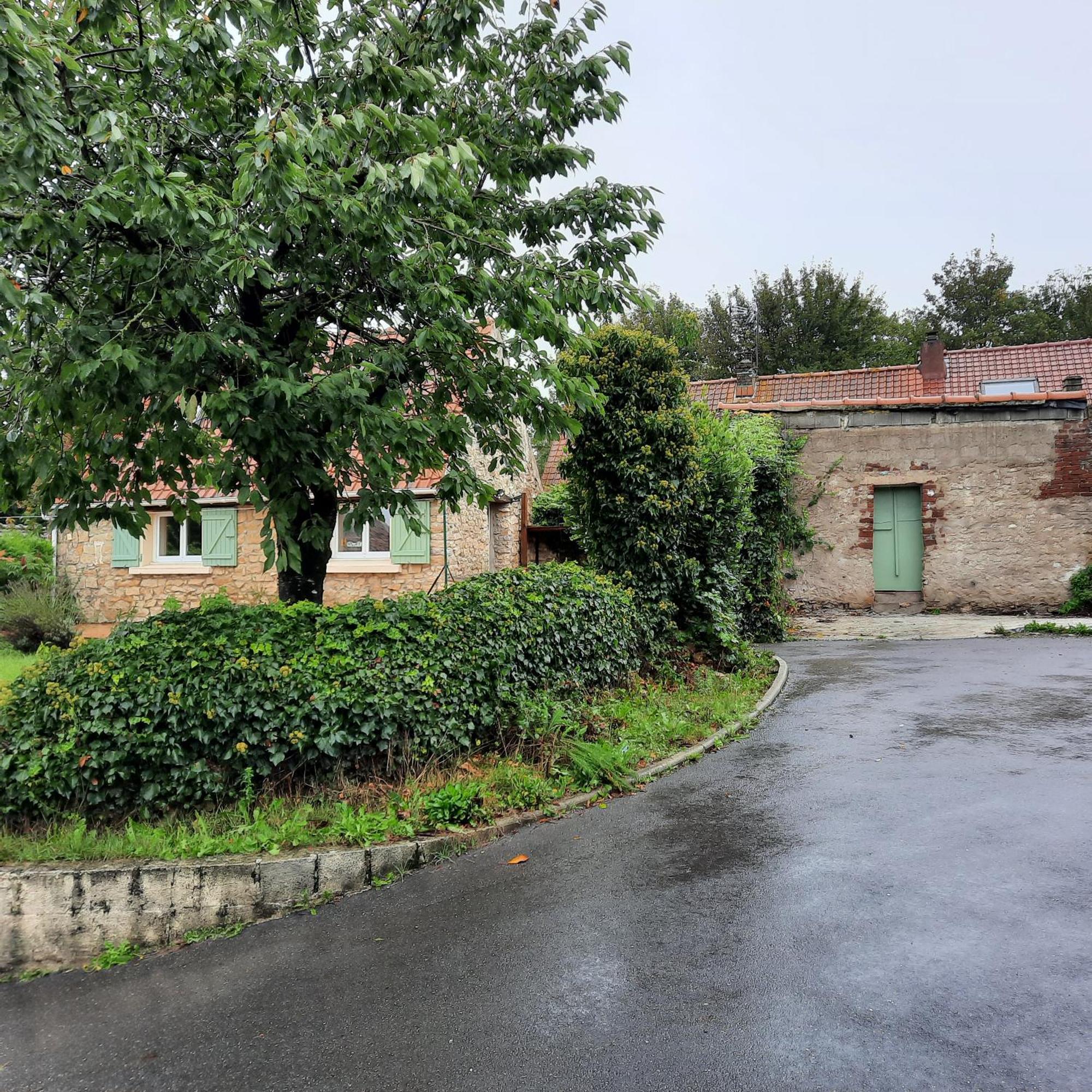 AUX PORTES DU CHATEAU Cottage intimiste et cosy à l'abri des regards propice à la detente Rinxent Exterior foto